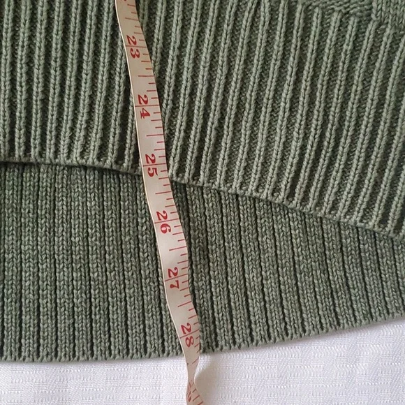 Aerie green cable knit vneck pullover sweater size XS - Picture 6 of 16